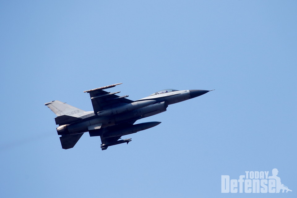 F-16 블록 32 전투기 (자료사진: 디펜스 투데이)