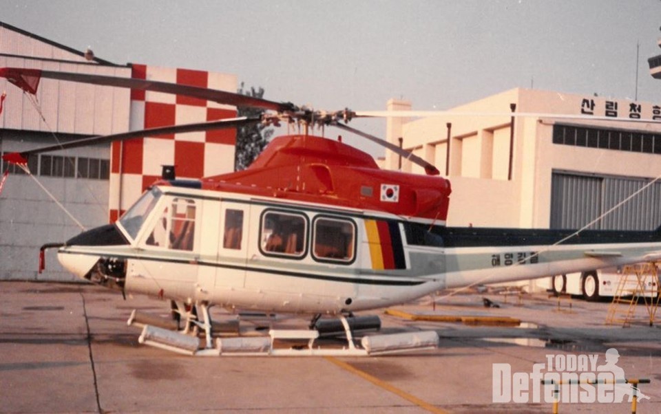 1989년 해양경찰 최초 헬기 도입 당시 모습 (사진: 해양경찰청)