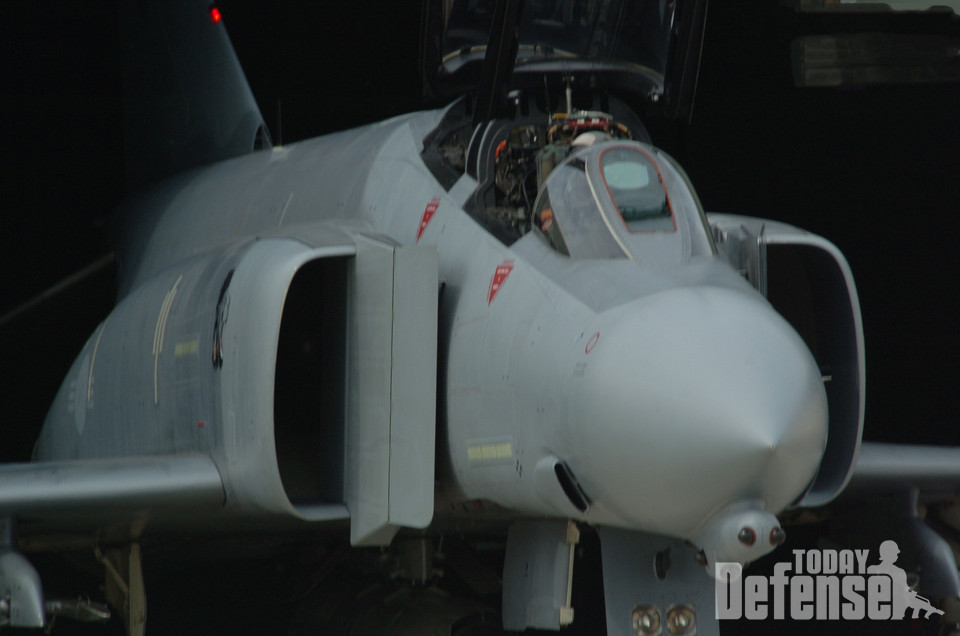 공군의 F-4D  전투기 정면 (사진: 디펜스 투데이)
