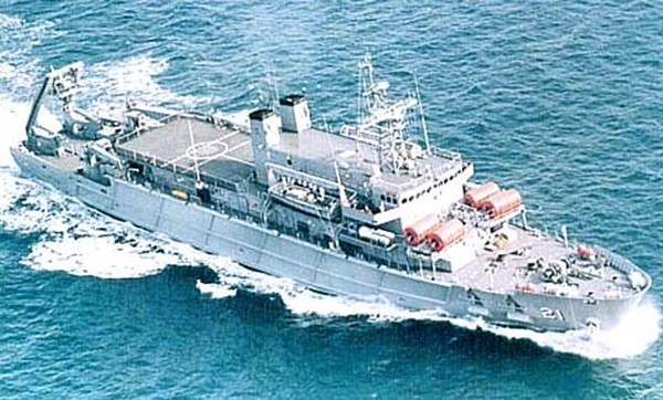 청해진급 잠수함 구난함(사진 해군)