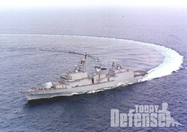 KD-1 광개토 대왕급 구축함(사진 해군)