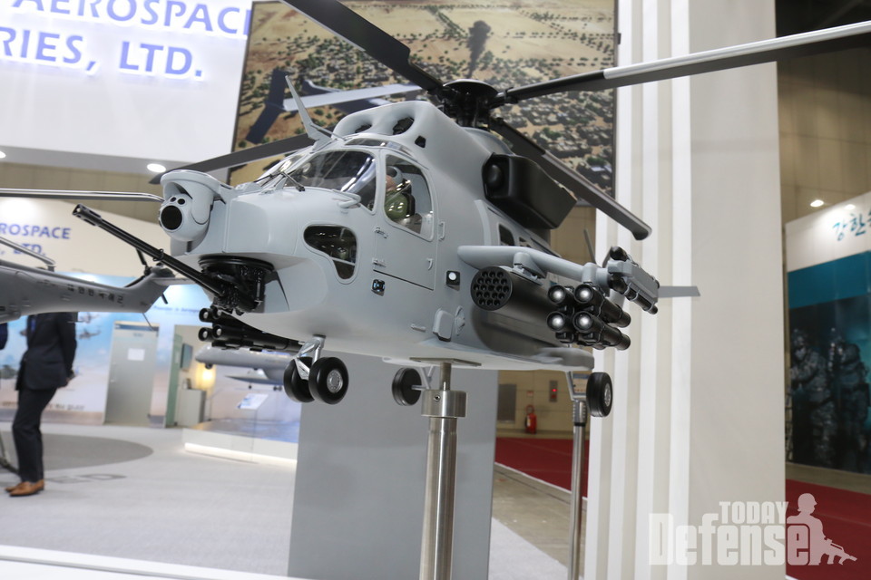 2020DX코리아에서 KAI가 전시한 해병대용 마린온 무장헬기 모형 (사진: 디펜스투데이)