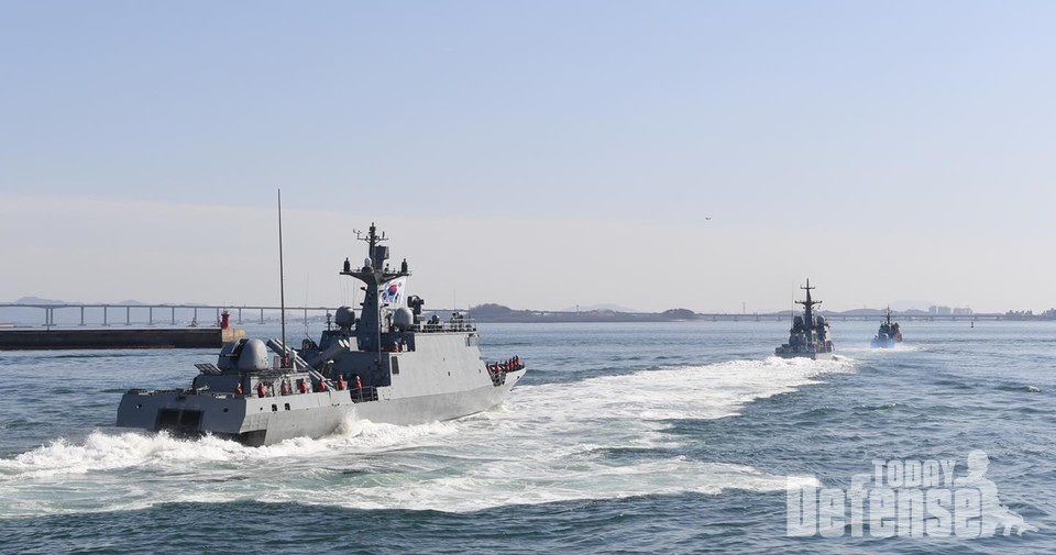 고속함들이 사해수호의지를 나타내며 출격하고 있다. (사진: 해군페이스북)