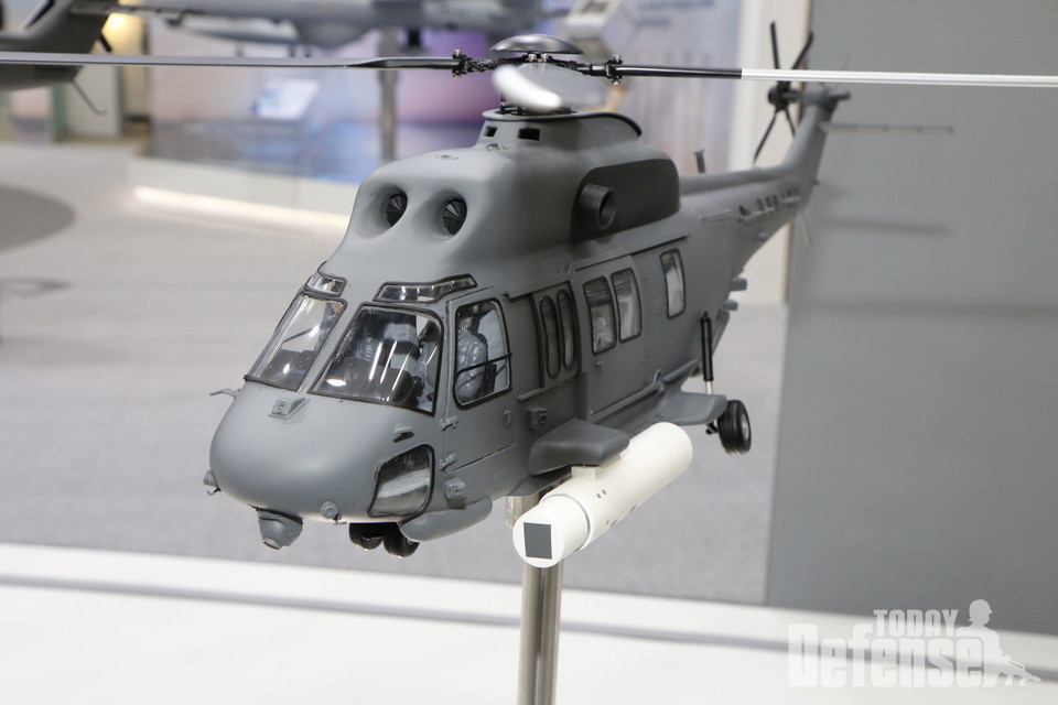 KAI가 공개했던 수리온 기반 소해헬기 모형 (사진: 디펜스투데이)