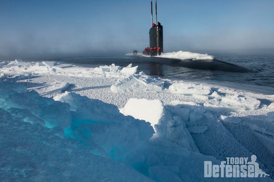 북극권의 미해군 공격원자력잠수함 (사진:미국방부)