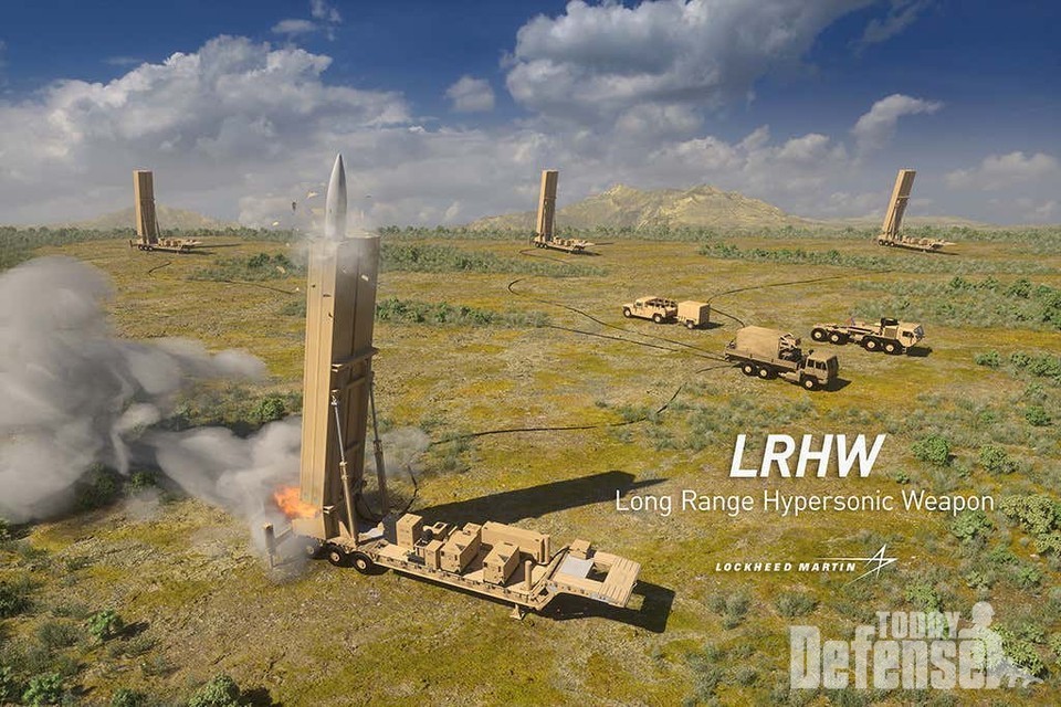 트레일러 장착 런처에서 발사되는 LRHW(장거리극초음속무기)에 대한 개념과 배경에서 볼 수있는 완전 발사 시스템 구성 요소다. (사진: 록히드마틴)