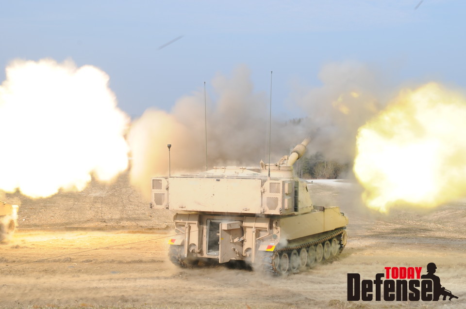 사격 중인 M109A6 팔라딘 자주포 (사진:U.S.ARMY)