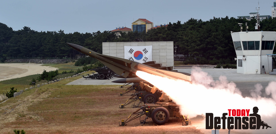 중거리 지대공 미사일 ‘호크’ 사격 (자료사진: LIG넥스원)