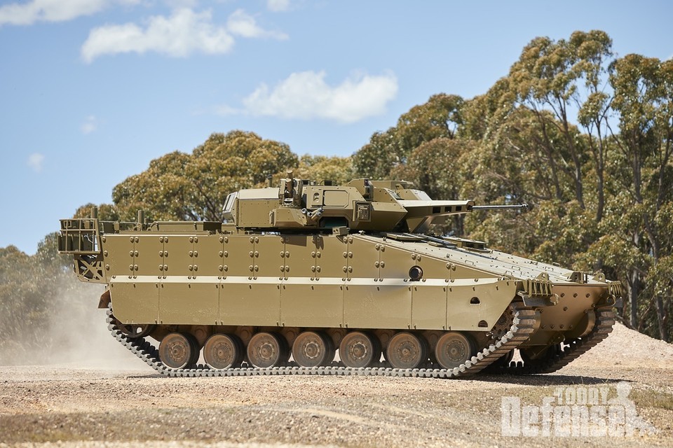 호주 LAND400 프로젝트에서 라인메탈 링스와 경쟁 중인 레드백 보병전투장갑차(사진:한화디펜스)