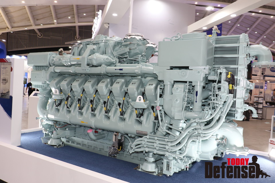 STX엔진에서 제작한 해경용 200톤급 순찰함에 탑재되는 엔진이다. (사진:디펜스투데이)