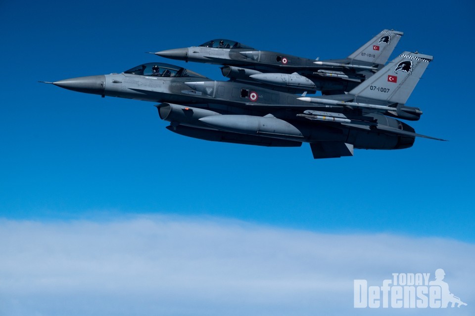 튀르키예 공군의 F-16D 전투기(사진:U.S.Air Force)