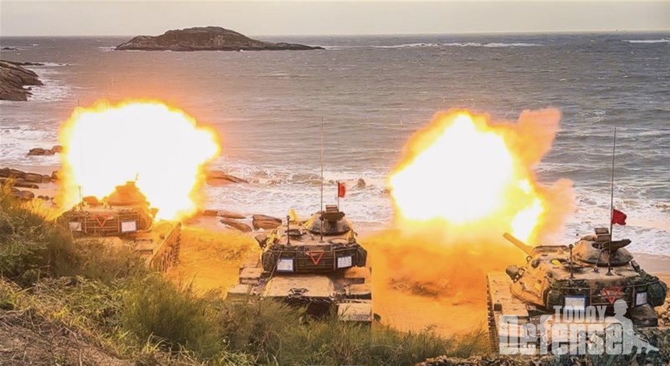 사격 훈련중인 대만육군 M60A3 패튼전차(사진:대만국방부)