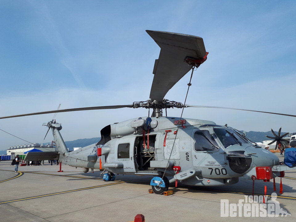 록히드 마틴 시콜스키사의 MH-60R는 12대로 도입중에 있다.(사진:록히드마틴)