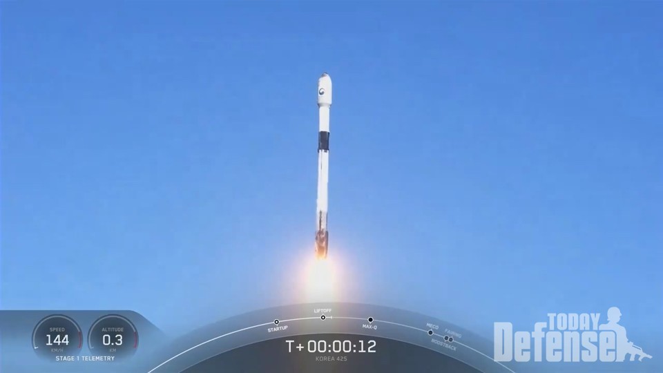 1호와 마찬가지로 SAR위성인 2호는 스페이스X의 팰콘9 로켓에 실려 발사된다.(사진:스페이스X)